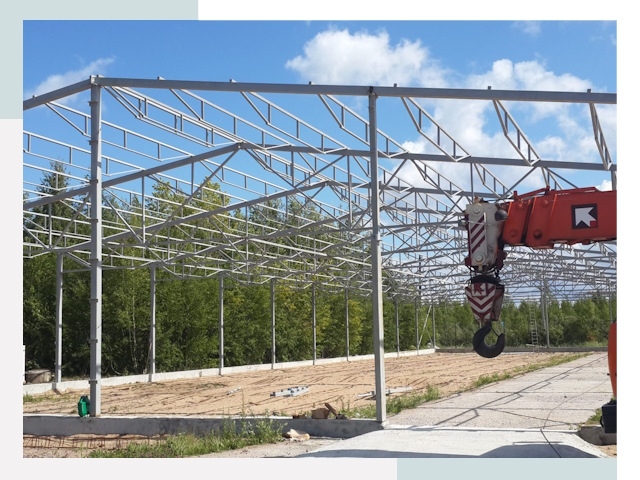 Строительство конюшен в Дальнереченск от 611 руб. под ключ