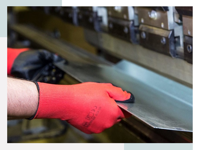 Гибка металла в Дальнереченск от 611 руб. - Надёжно и быстро